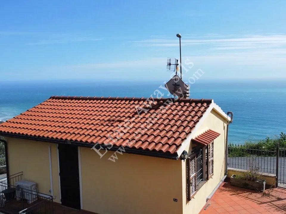 Byhus i Ospedaletti, Imperia - foto 2
